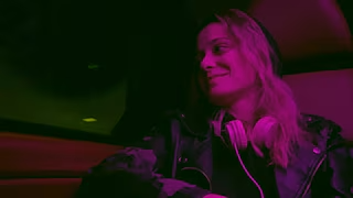 Çıplak 1.sezon 1.Bölüm